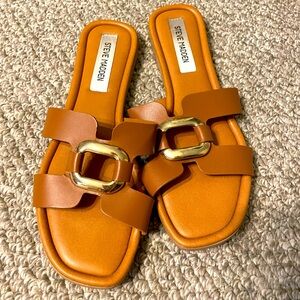 Steve Madden 7 1/2 Composure Slide sandal in cognac
